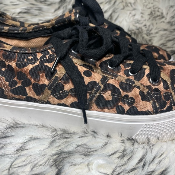 Steve Madden Emmi Leopard Print Women’s platform sneakers - Picture 5 of 6